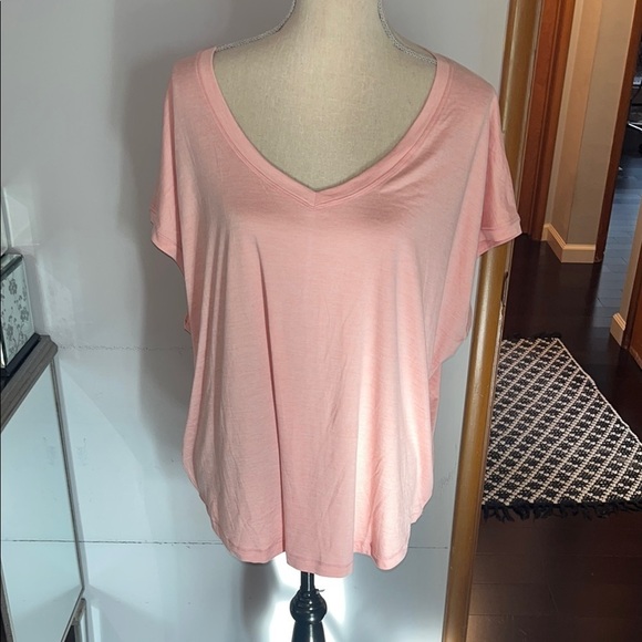 Yogalicious Orange/Pink V-Neck Women's Top size 1X - Picture 1 of 8